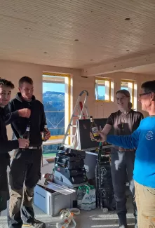 Ausbau Wohnhaus in Doppelschwand mit Truberholzwänden