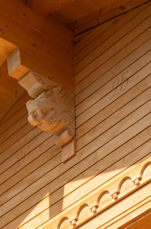 Kompetenz als Gesamtdienstleister und spricht sowohl Bauherren als auch Architekten, Planer und Geschäftspartner an.