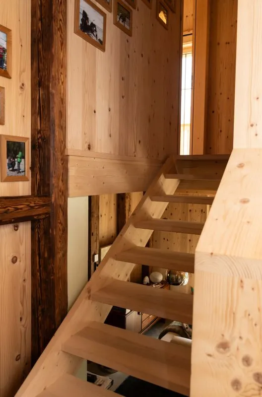 Kompetenz als Gesamtdienstleister und spricht sowohl Bauherren als auch Architekten, Planer und Geschäftspartner an.