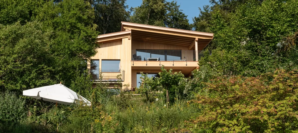 Truberholzhaus im Grünen, mit Balkon