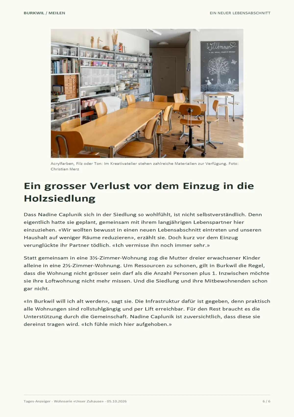 Tages-Anzeiger-Artikel vom 5. Oktober 2026 über das Leben in der Ökosiedlung Burkwil in Meilen, mit einem Foto von Nadine Caplunik am Holztisch ihrer Wohnung.