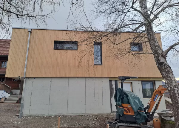 Ausbau Wohnhaus in Doppelschwand mit Truberholzwänden